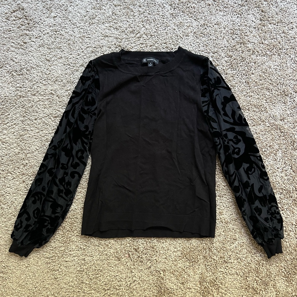 Black Velvet Sleeved Sweater